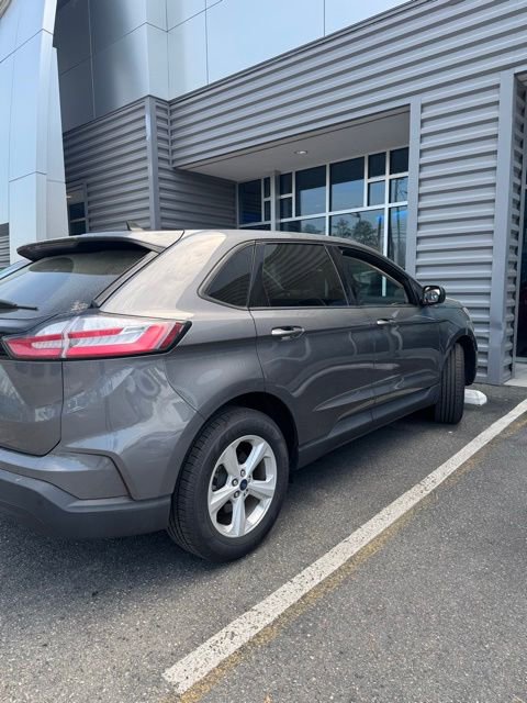 Certified 2021 Ford Edge SE image 6