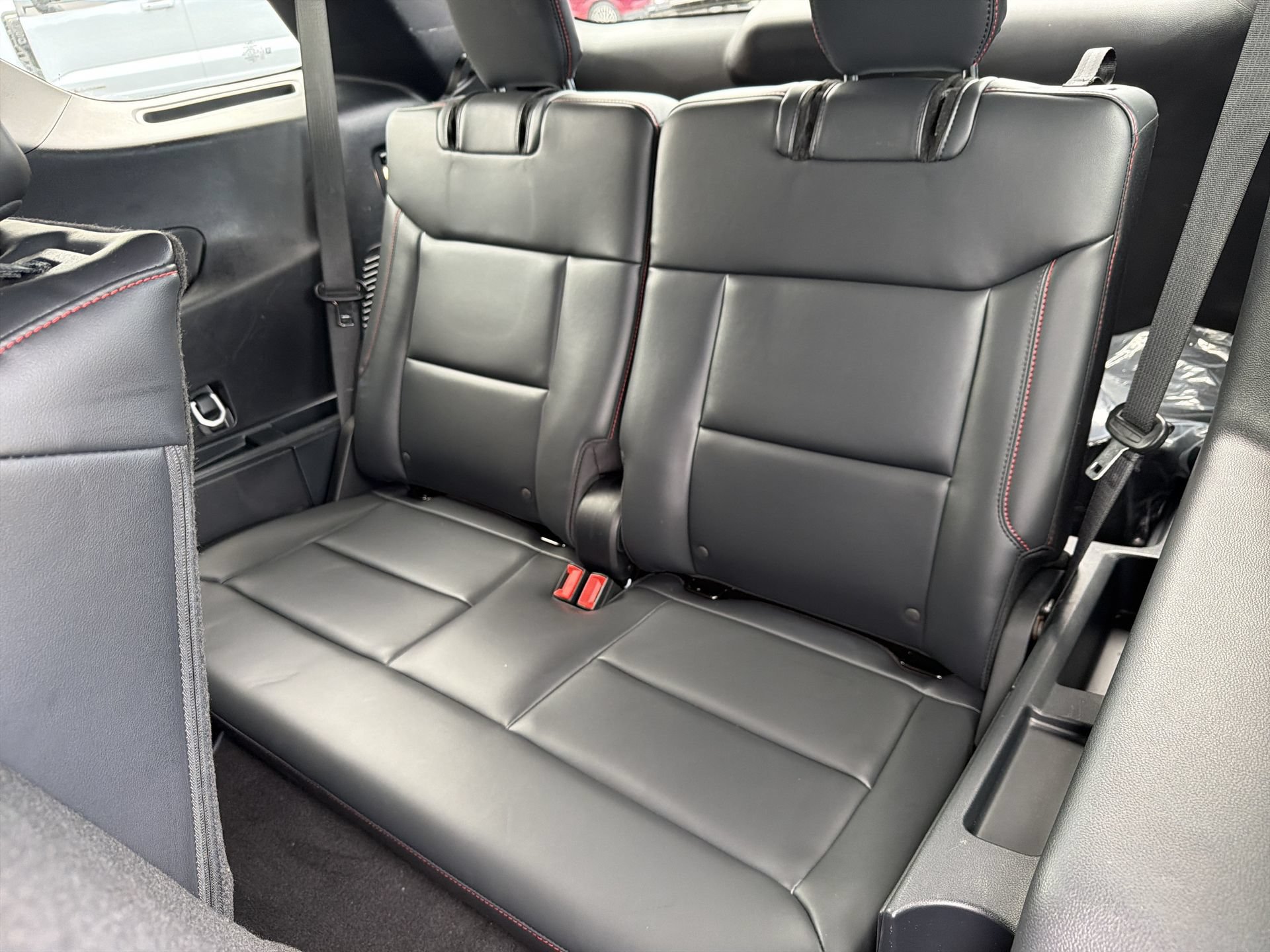 Certified 2025 Ford Explorer ST-Line RWD image 25