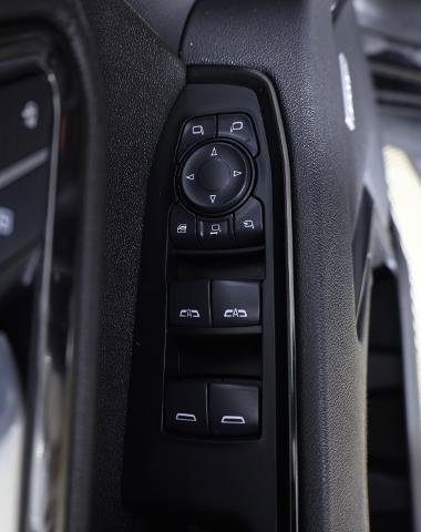 Used 2025 GMC Sierra 2500 AT4 w/ Max Trailering Package image 18