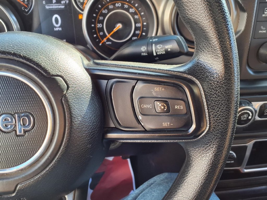 Used 2018 Jeep Wrangler Unlimited Sport AWD/4WD image 18