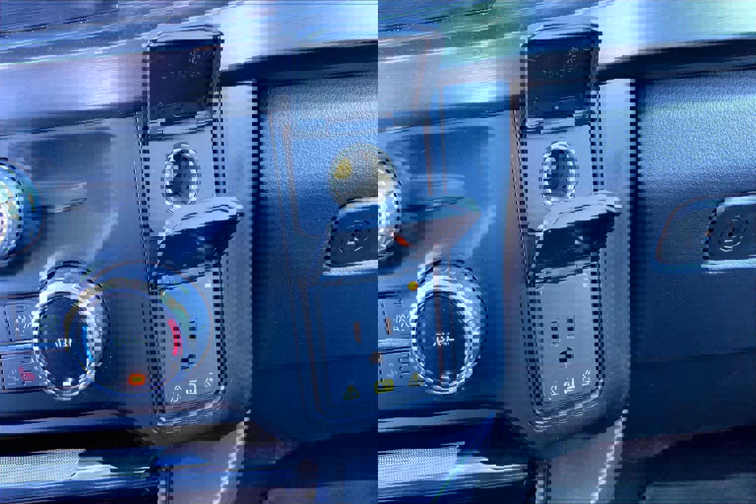 Certified 2023 Ford F250 Lariat w/ Chrome Package image 33