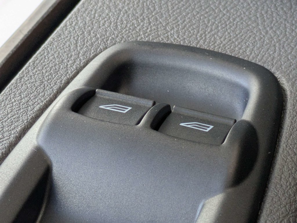 Certified 2025 Ford Transit 350 Low Roof AWD image 21