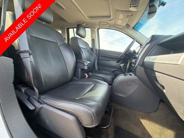 Used 2017 Jeep Compass High Altitude FWD image 21