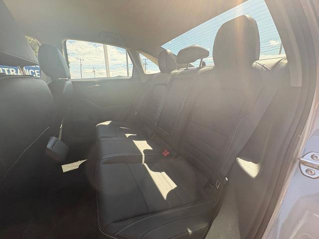 Used 2024 Volkswagen Jetta SE FWD image 11