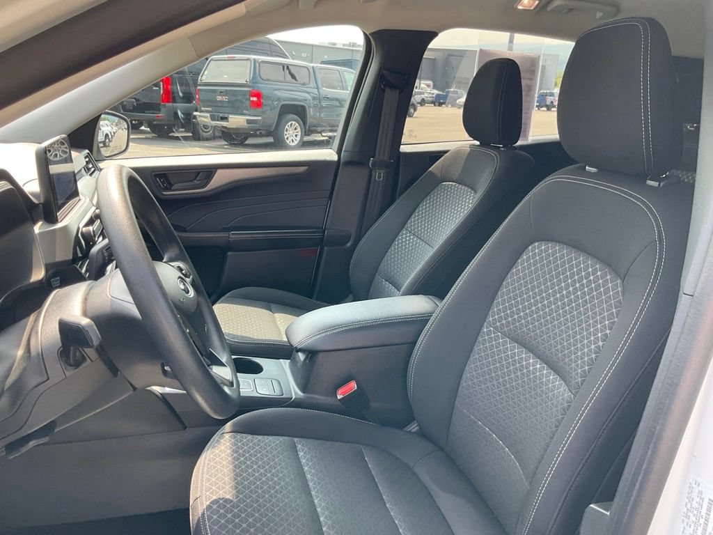 Certified 2025 Ford Escape Active AWD/4WD image 17