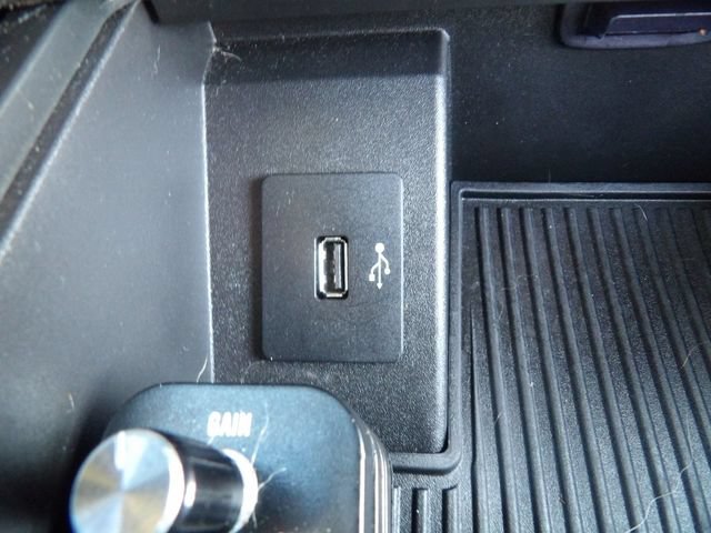 Certified 2017 Ford F250 XLT w/ XLT Value Package AWD/4WD image 27