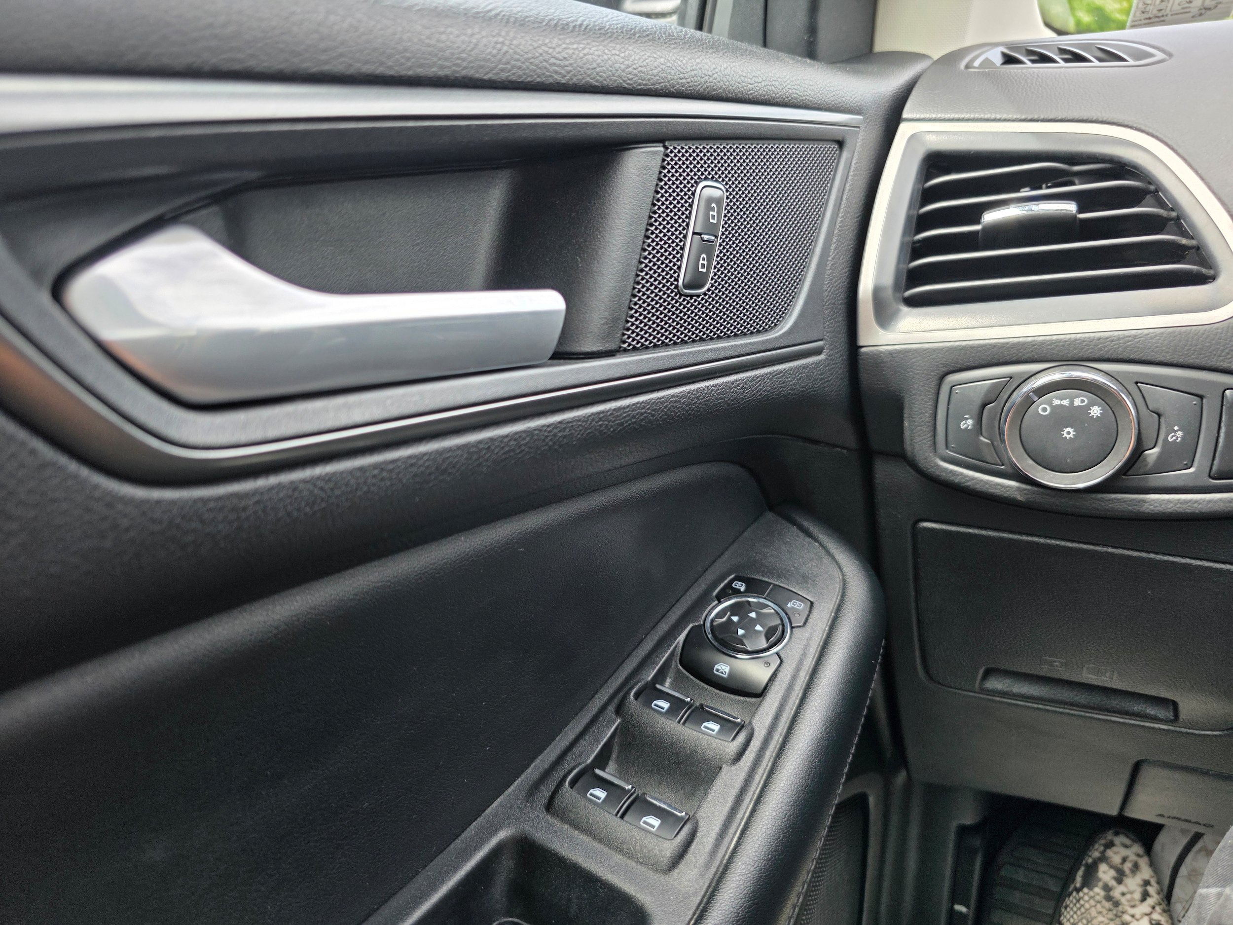 Certified 2022 Ford Edge SE AWD/4WD image 18