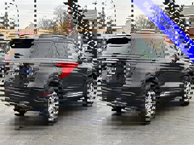 Certified 2023 Ford Explorer XLT w/ Equipment Group 202A image 2