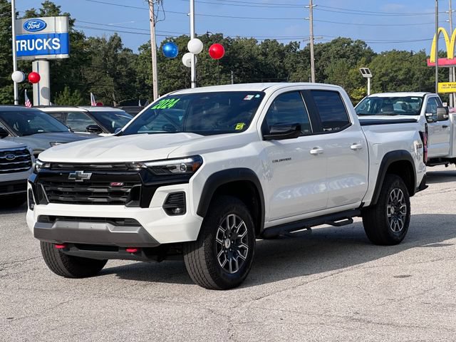 Used 2024 Chevrolet Colorado Z71 w/ Advanced Trailering Package AWD/4WD image 3