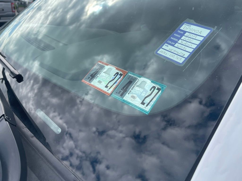 Used 2019 GMC Yukon SLE w/ SLE Value Package image 5