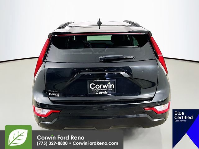 Used 2024 Kia Niro EX Touring image 5