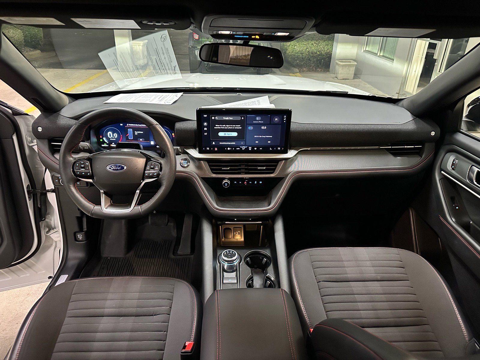 Certified 2025 Ford Explorer ST-Line image 33