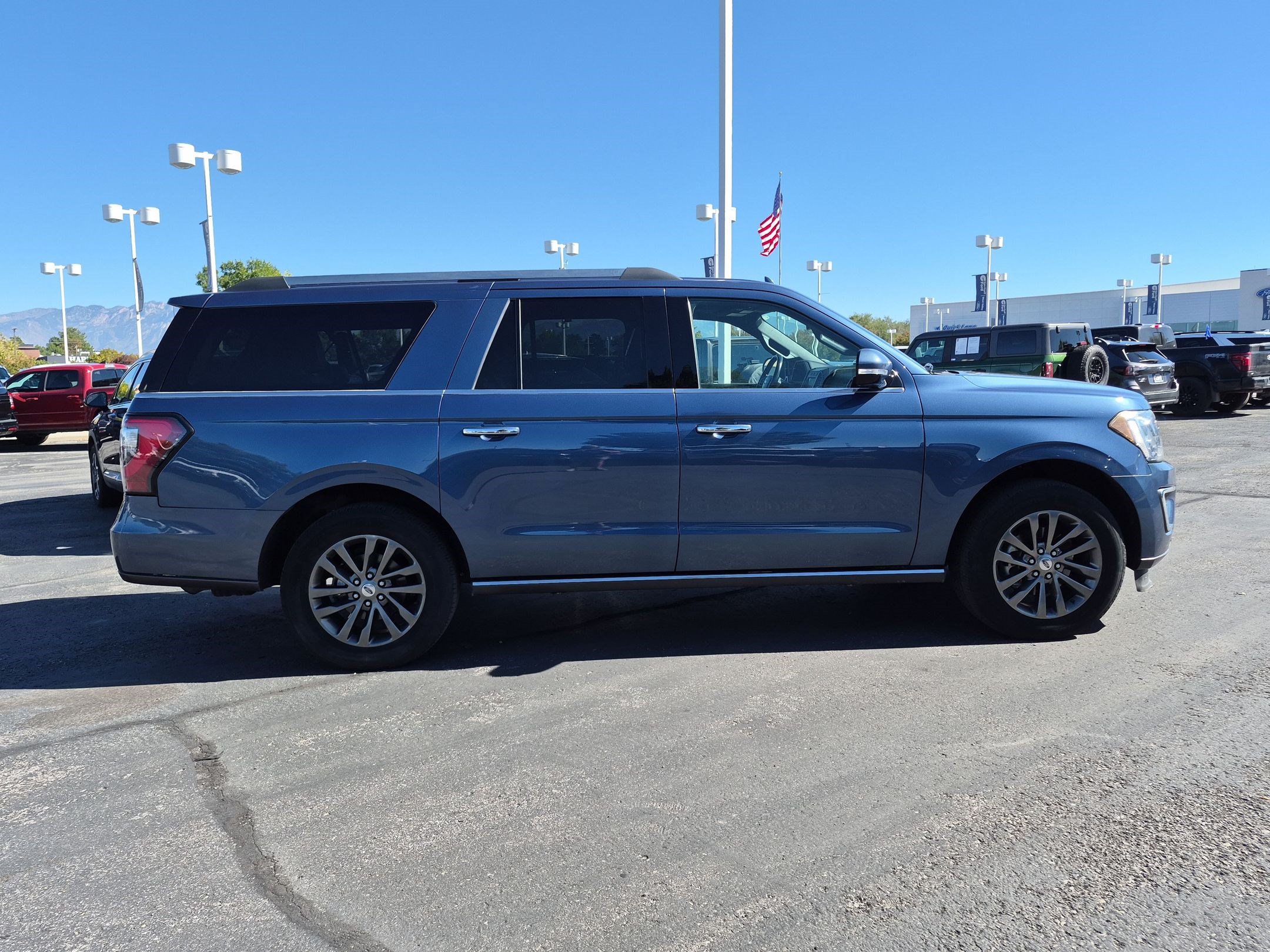 Certified 2020 Ford Expedition Max Limited w/ Equipment Group 301A AWD/4WD image 2
