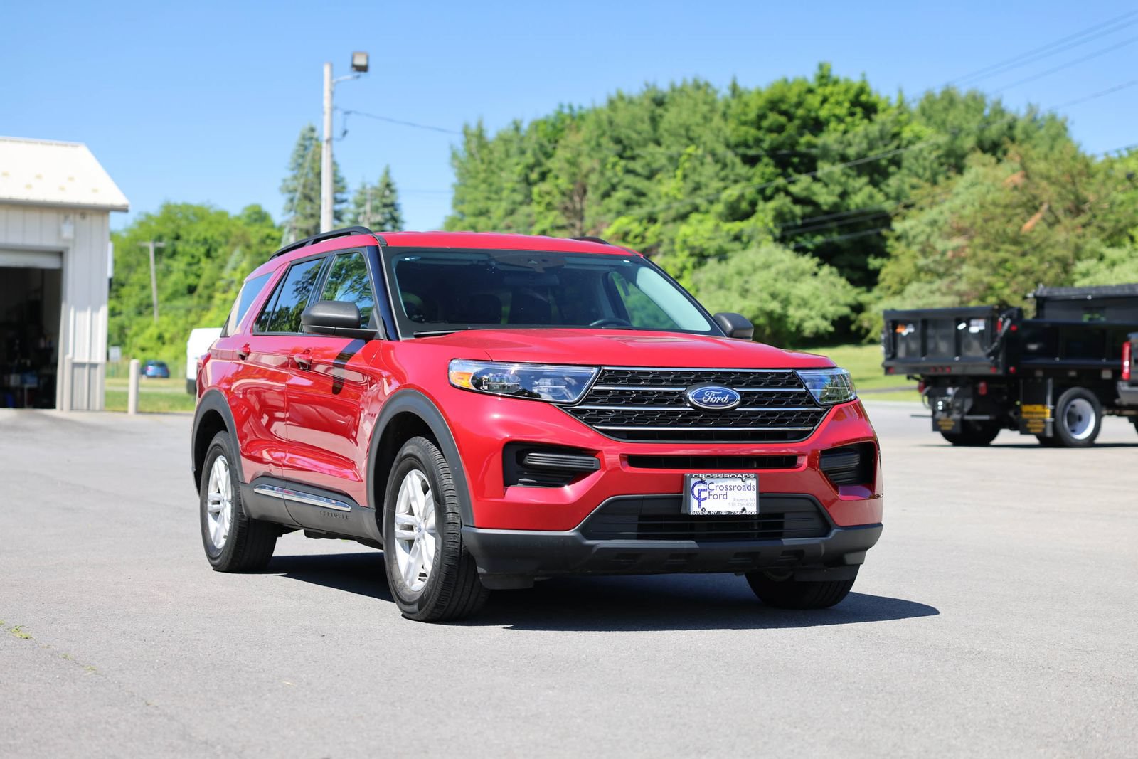 Certified 2023 Ford Explorer XLT AWD/4WD image 2