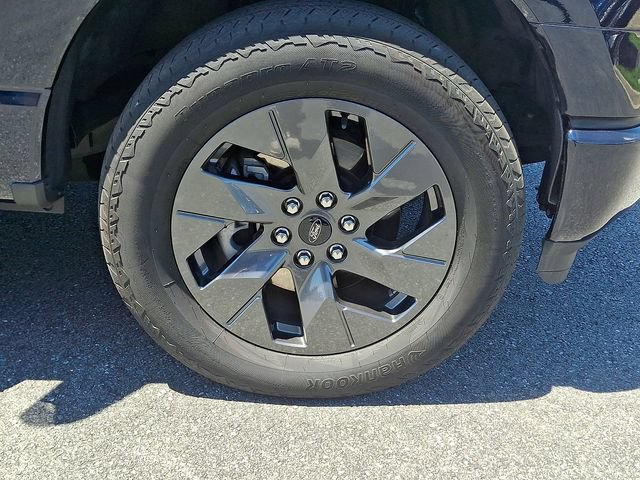 Certified 2025 Ford F150 Lightning Flash AWD/4WD image 8