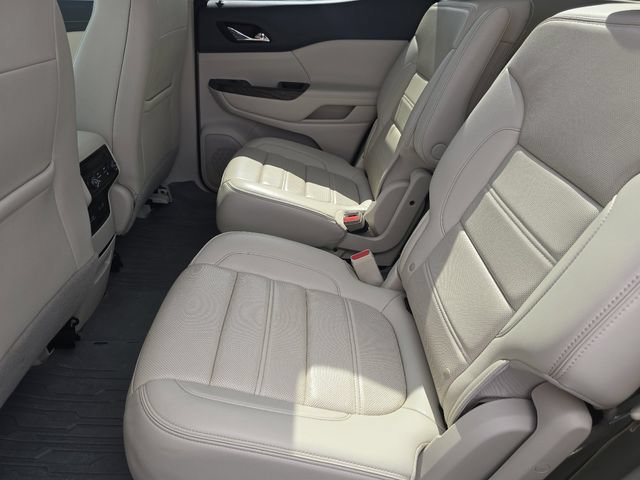 Used 2021 GMC Acadia Denali w/ Denali Ultimate Package AWD/4WD image 22