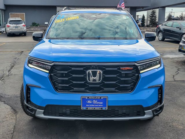 Used 2025 Honda Pilot TrailSport image 5