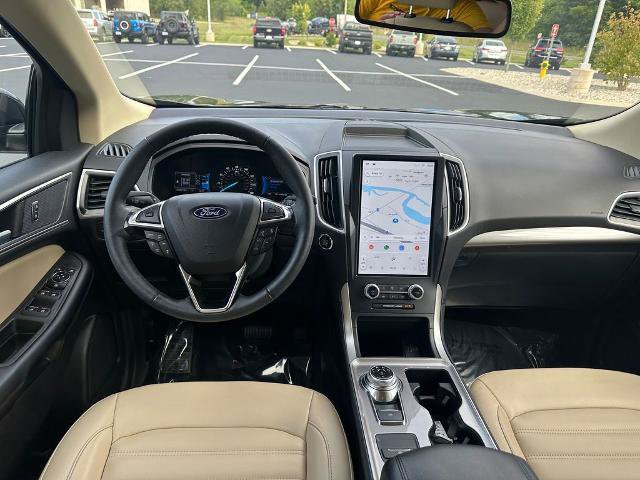 Certified 2023 Ford Edge SEL w/ Convenience Package AWD/4WD image 9