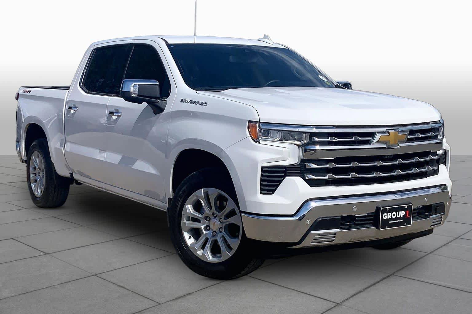 Used 2025 Chevrolet Silverado 1500 LTZ AWD/4WD image 3