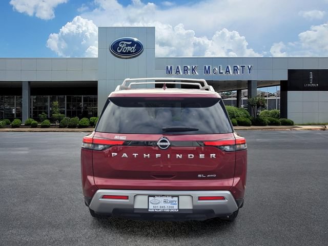 Used 2024 Nissan Pathfinder SL AWD/4WD image 4