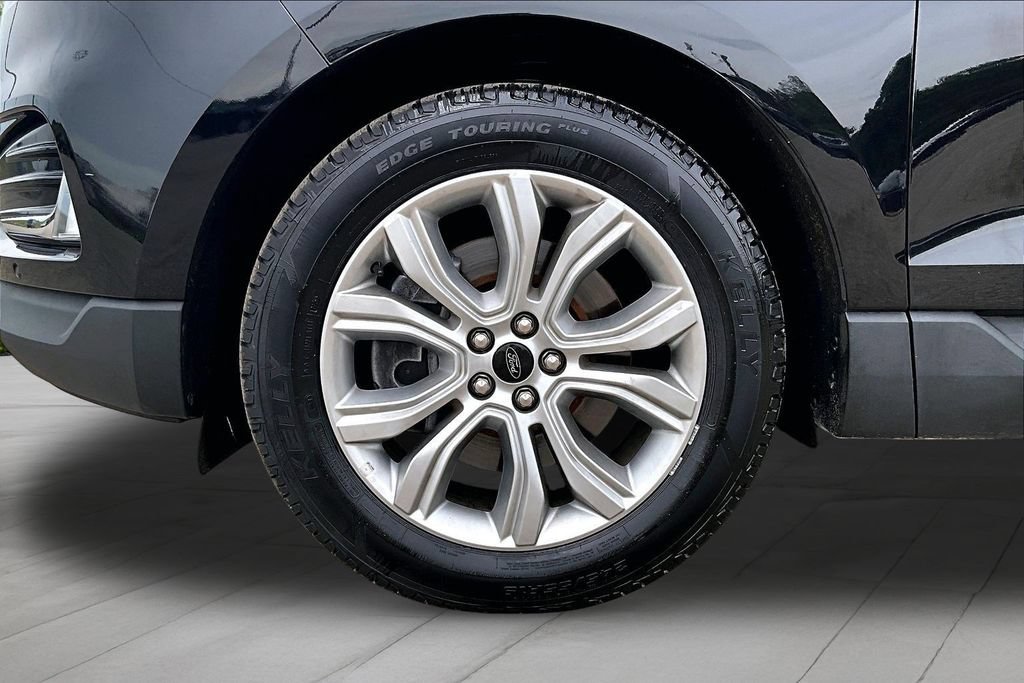Certified 2023 Ford Edge Titanium w/ Cargo Accessory Package AWD/4WD image 9