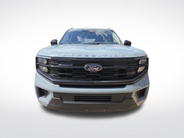 Certified 2025 Ford Expedition Active AWD/4WD image 2