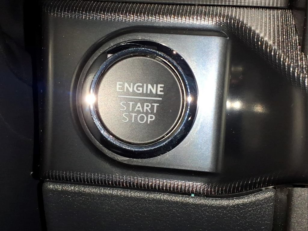 Certified 2024 Ford F150 Lariat AWD/4WD image 22