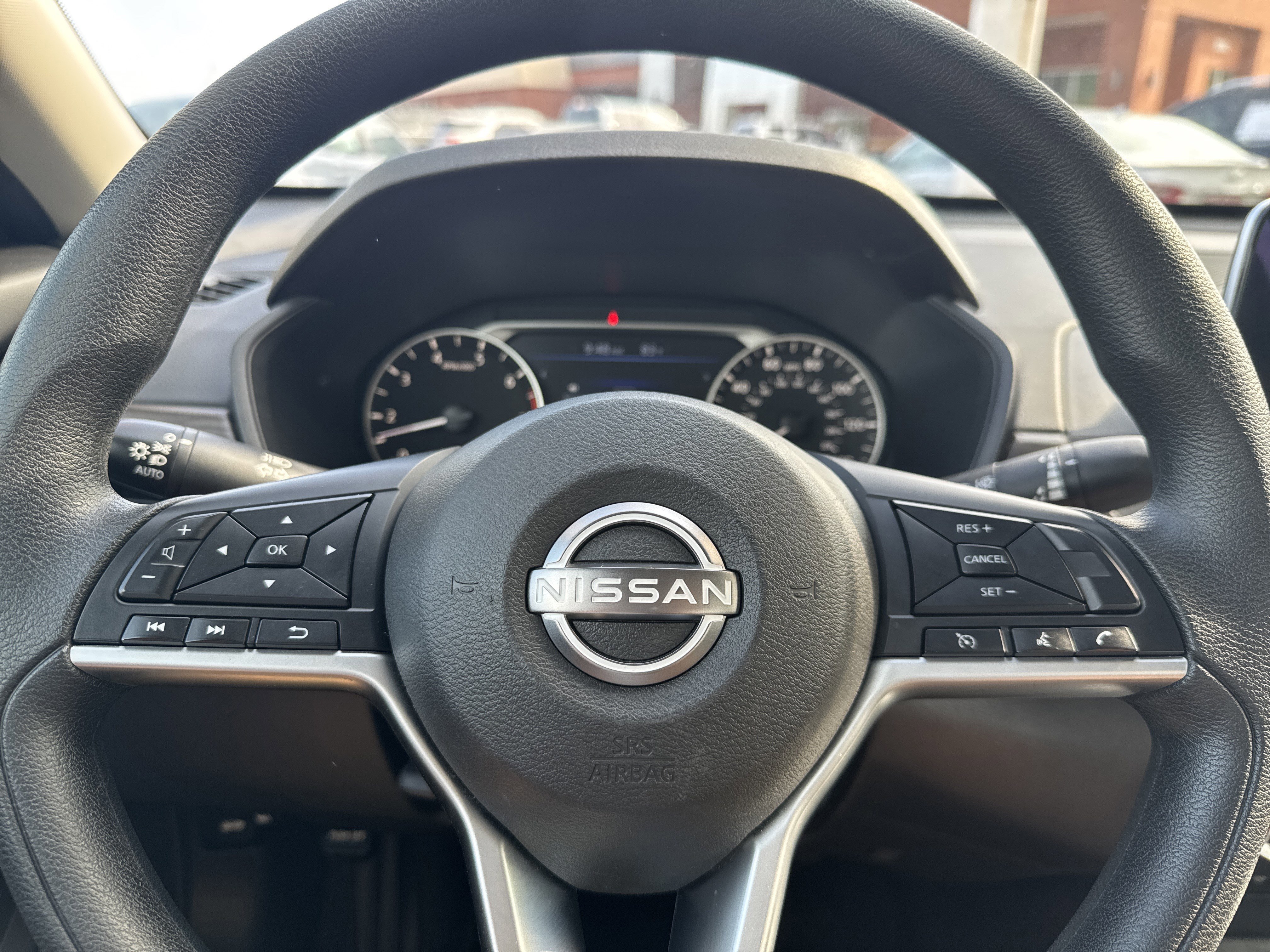 Used 2024 Nissan Altima 2.5 SV image 15