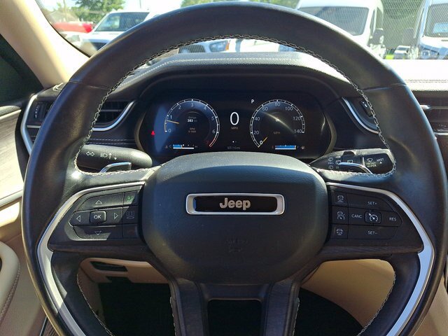 Used 2021 Jeep Grand Cherokee L Limited w/ Luxury Tech Group II AWD/4WD image 22