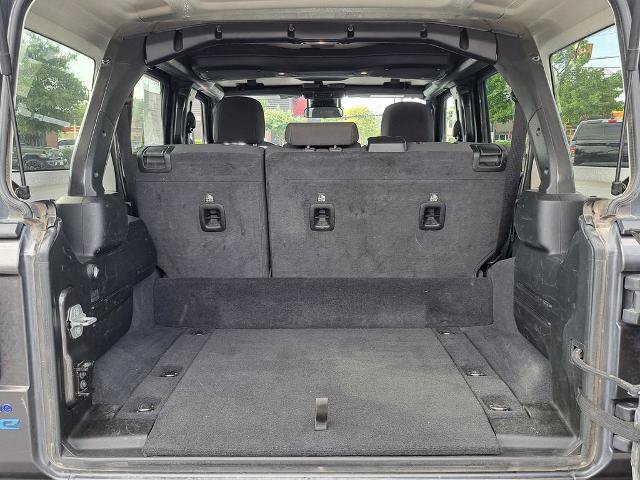 Used 2024 Jeep Wrangler Unlimited Rubicon 4xe AWD/4WD image 16
