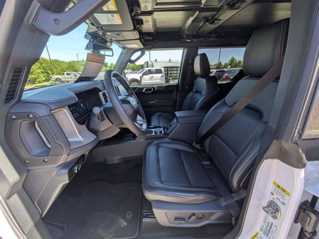 Certified 2026 Ford Bronco Outer Banks w/ Sasquatch Package AWD/4WD image 26