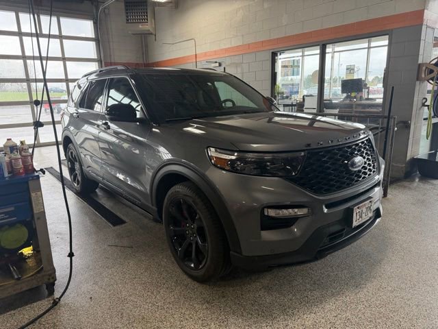 Certified 2023 Ford Explorer ST w/ Equipment Group 401A AWD/4WD image 2