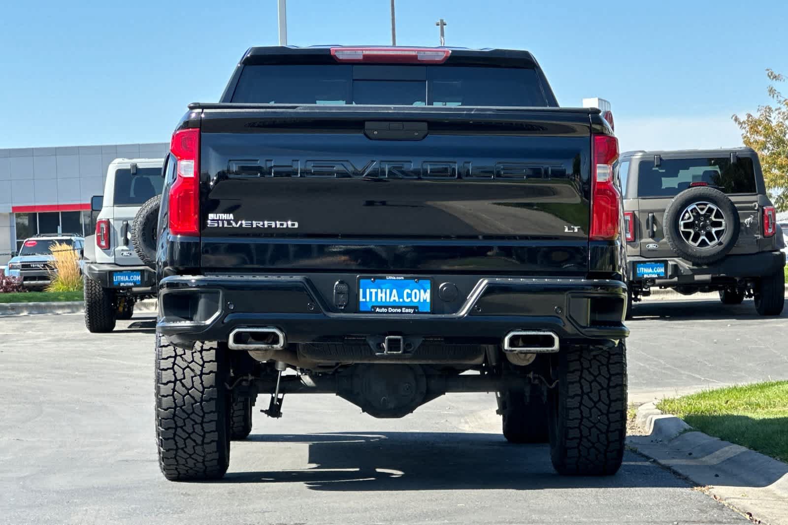 Used 2020 Chevrolet Silverado 1500 LT Trail Boss AWD/4WD image 7