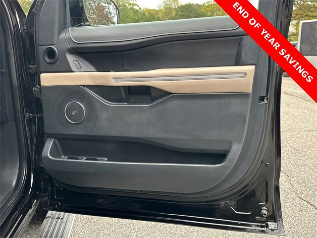 Certified 2022 Ford Expedition Limited image 14