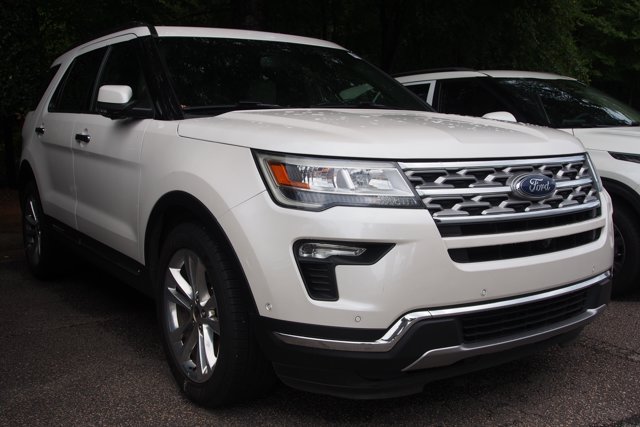 Certified 2018 Ford Explorer Limited w/ Equipment Group 301A FWD image 2