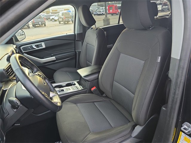 Certified 2022 Ford Explorer XLT image 11