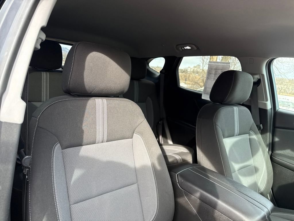 Used 2025 Chevrolet Blazer LT image 28