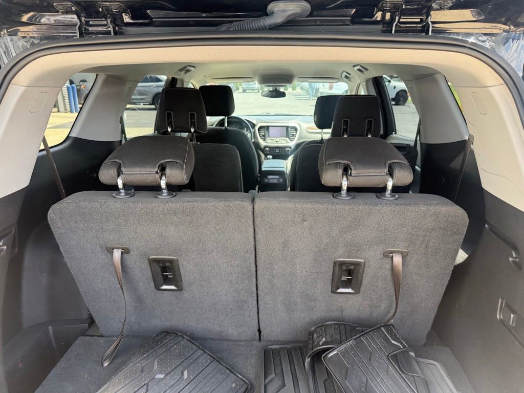 Used 2019 GMC Acadia SLE w/ Driver Alert Package I AWD/4WD image 21