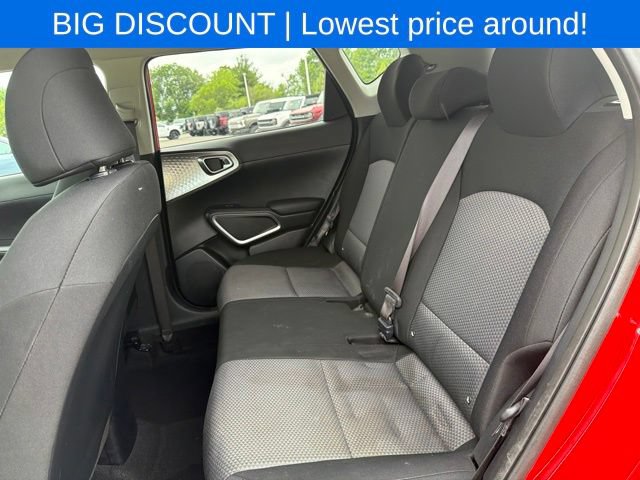 Used 2024 Kia Soul LX w/ Option Group 015 FWD image 12