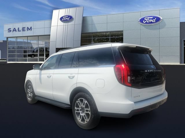 Certified 2025 Ford Expedition Active AWD/4WD image 4