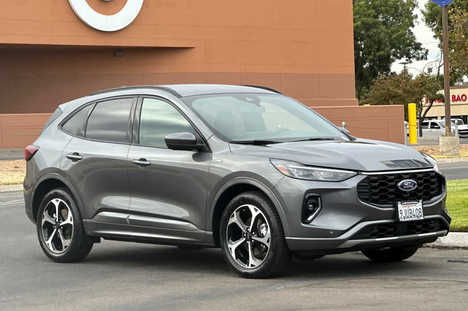 Certified 2023 Ford Escape ST-Line Elite AWD/4WD image 10
