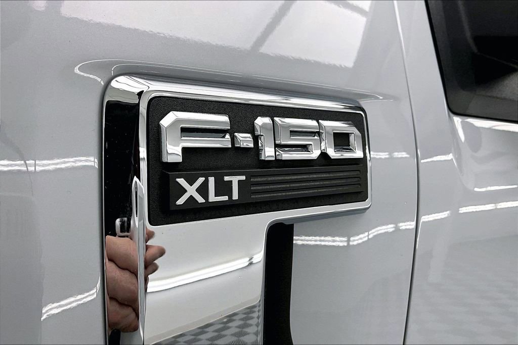 Certified 2021 Ford F150 XLT w/ Equipment Group 302A High image 10