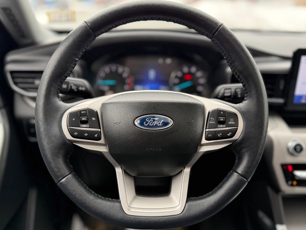 Certified 2023 Ford Explorer XLT w/ Equipment Group 202A image 12