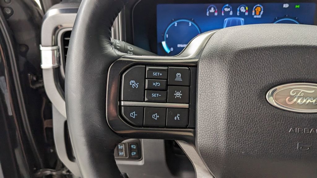 Certified 2025 Ford F250 Platinum AWD/4WD image 34