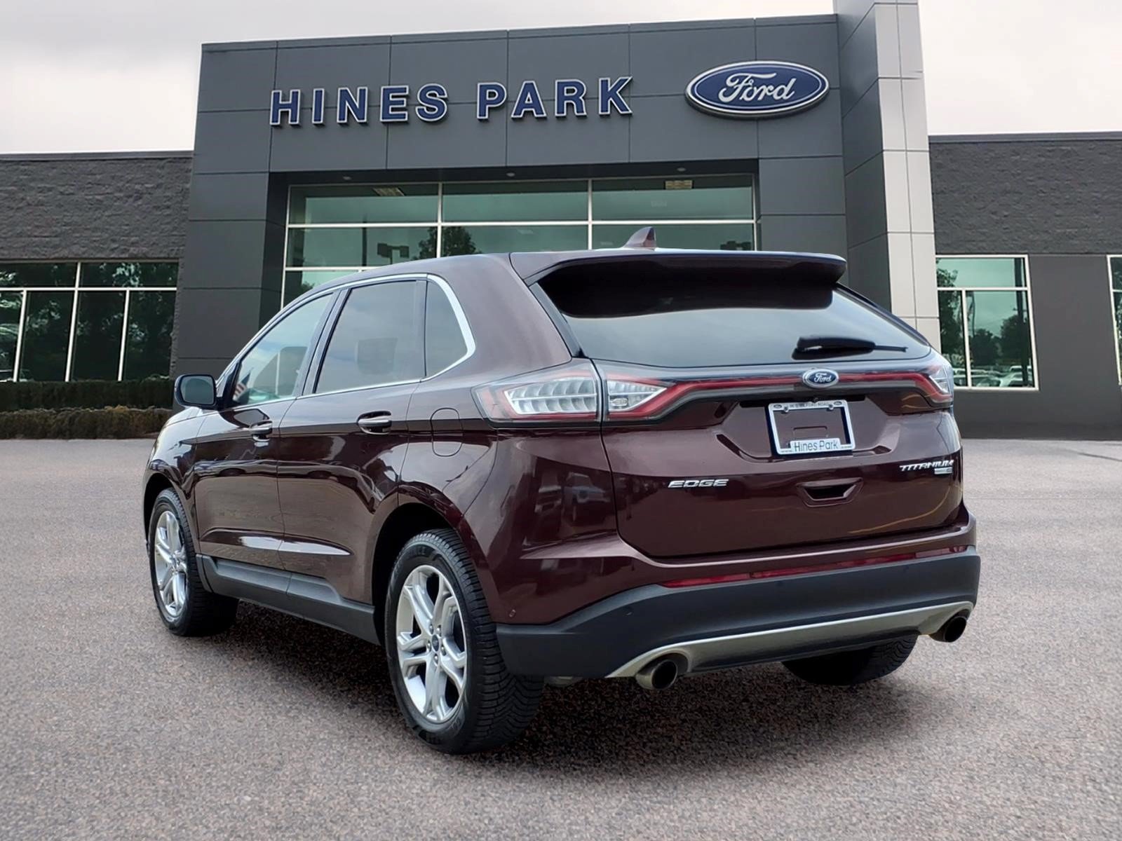 Certified 2018 Ford Edge Titanium w/ Equipment Group 302A AWD/4WD image 5