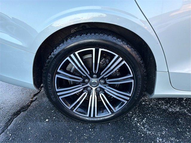 Used 2022 Volvo S60 T8 Inscription w/ Climate Package image 13