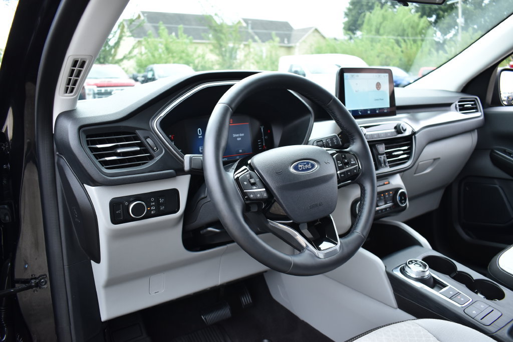 Certified 2024 Ford Escape Active AWD/4WD image 24