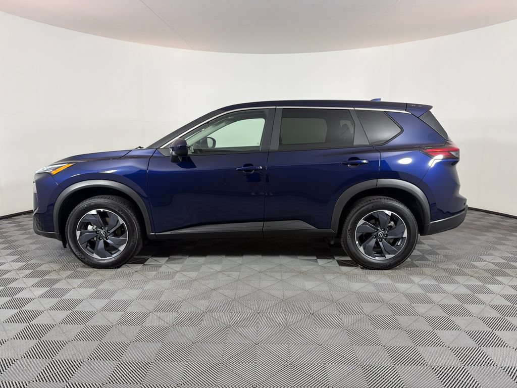 Used 2025 Nissan Rogue SV FWD image 6