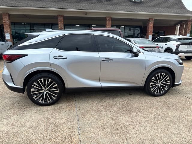 Used 2023 Lexus RX 350 Premium Plus w/ Cold Area Package FWD image 6