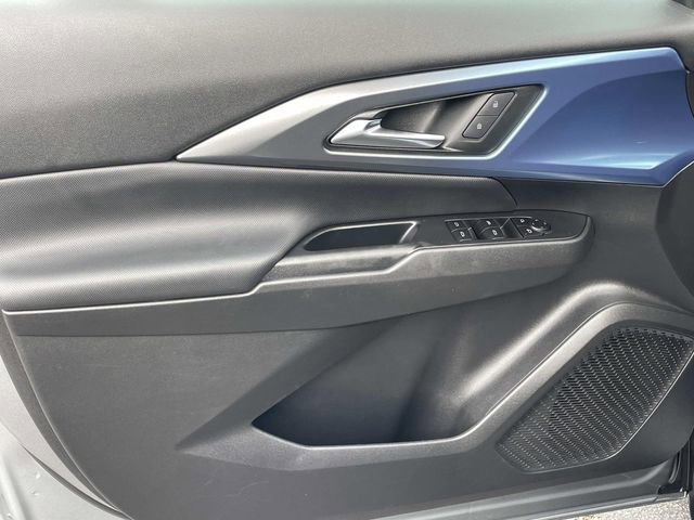 Used 2025 Chevrolet Equinox EV LT w/ Convenience Package image 21